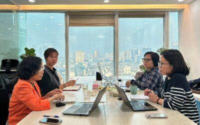 Họp ban điều hành và ban cố vấn dự án